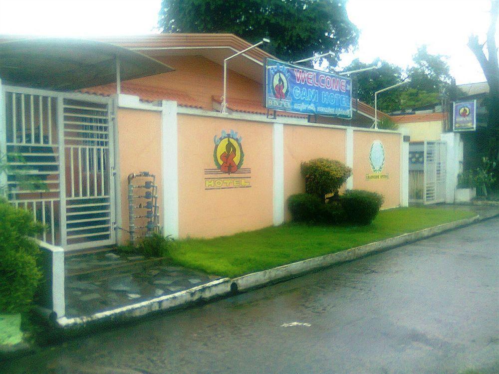 Gani Hotel Angeles Buitenkant foto