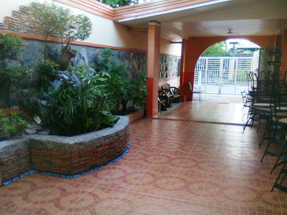 Gani Hotel Angeles Buitenkant foto
